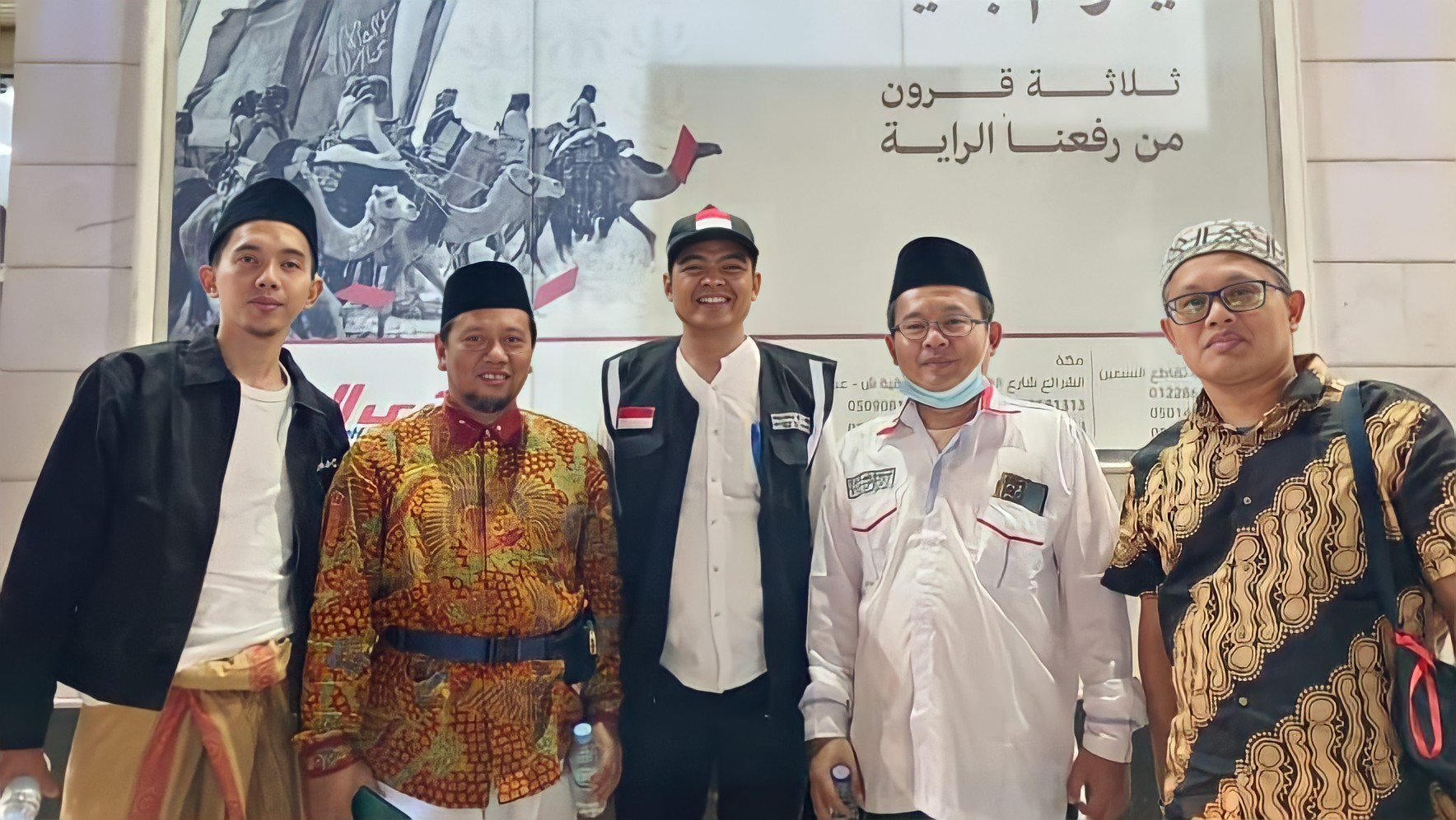 Petugas Haji, Melayani Tamu Allah yang Unik dan Menyenangkan