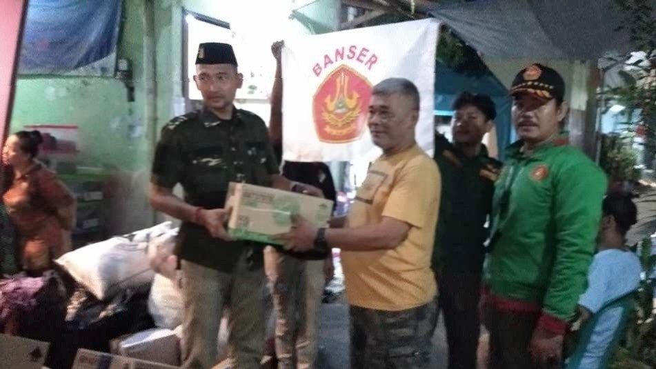 Banser DKI Jakarta Bantu Penyintas Kebakaran di Cikini