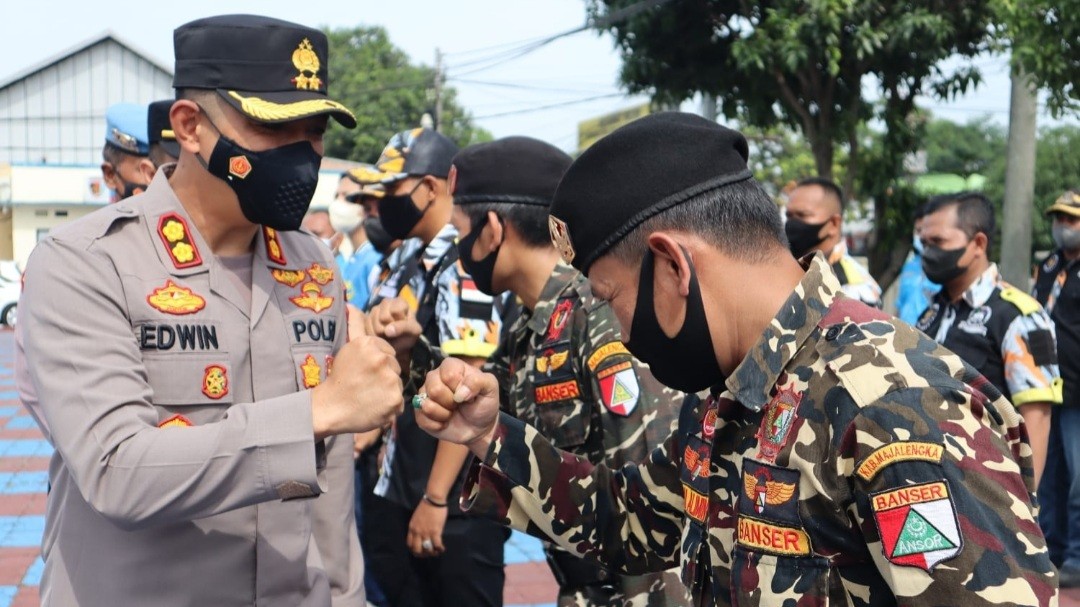 Polres Majalengka Menggelar Apel Wawasan Kebangsaan, Sekaligus Memberikan Pembinaan Terhadap Ormas