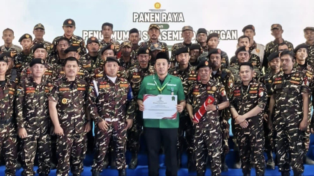 Presiden Prabowo Beri Penghargaan kepada Ketum GP Ansor atas Kontribusi Swasembada Pangan