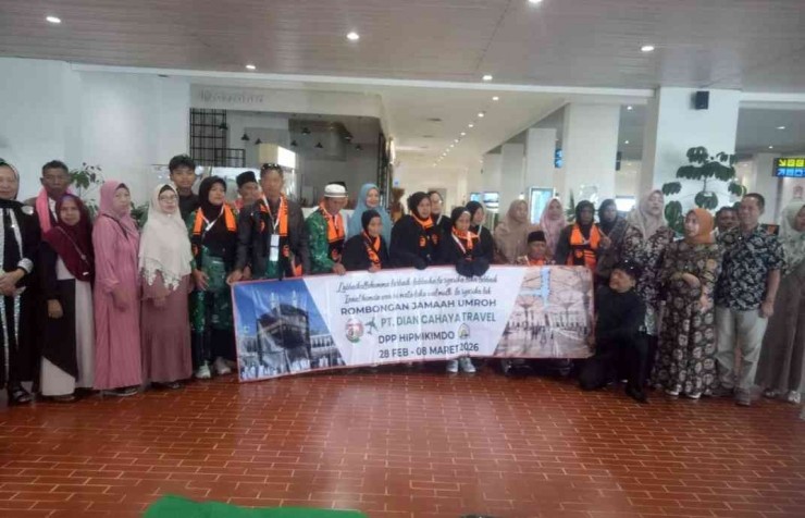 Wujudkan Sinergi UMKM, DPP HIPMIKIMDO dan Dian Cahaya Berangkatkan Jemaah Umroh Perdana